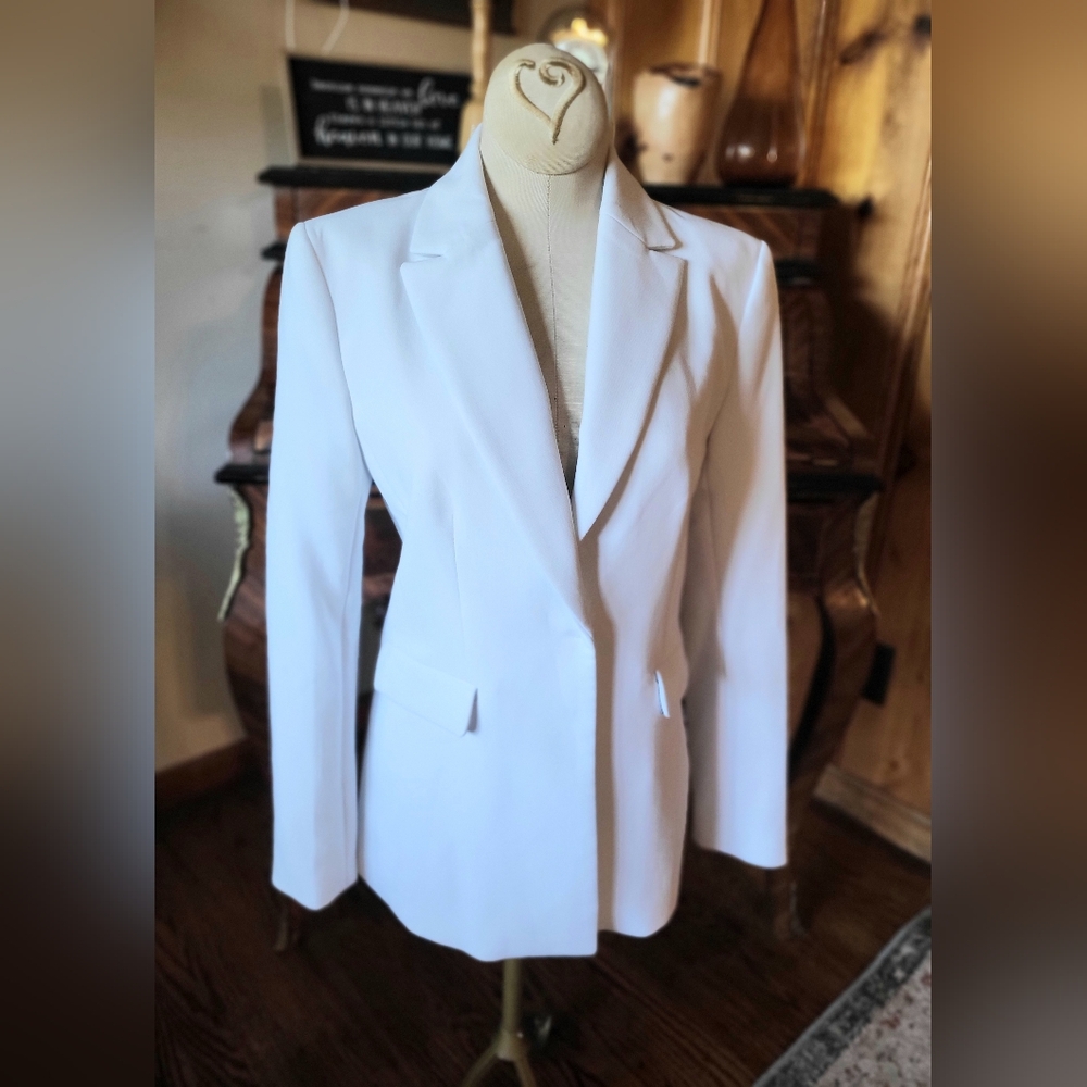 Women's Banana Republic White Blazer Size 0